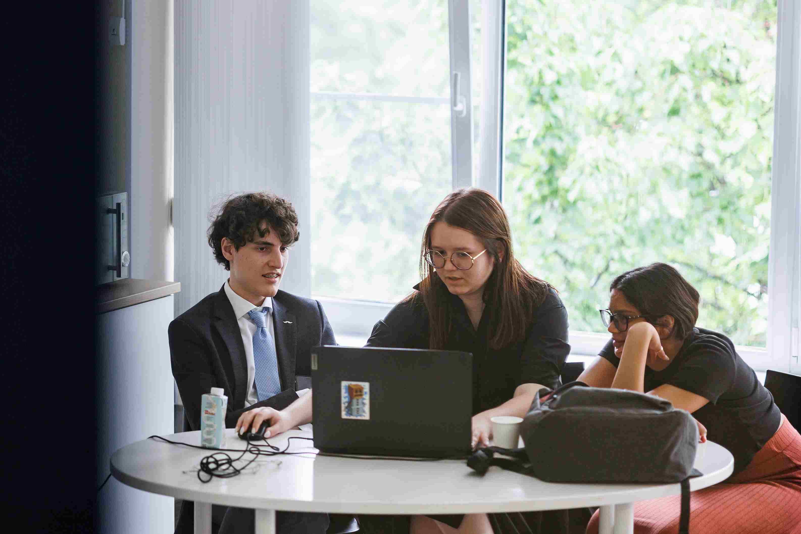 A-Level Curriculum in Moscow | ISM - 05 - Visual Time Line Tabs